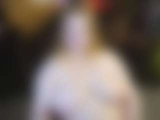 Live cam show with TinkerrBella - Blonde Hair on Cam Slut