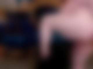 Live cam show with TinkerrBella - Normal on Camsoda