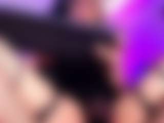 Live cam show with AnieDoll - Facial Piercings on Gym Cam Girls