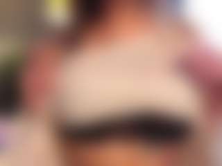 Live cam show with Deeptalkss - Brown Eyes on Dare Cams