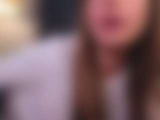 Live cam show with Deeptalkss - Strip Brown Hair on sexylivex.com