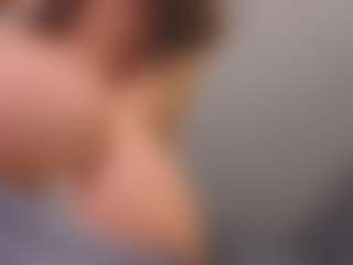 Live cam show with Deeptalkss - Brown Eyes on PervPlay.com