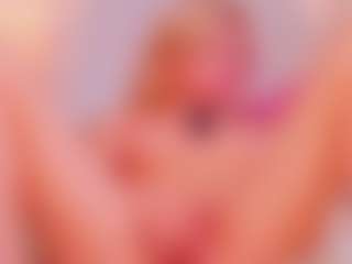 Live cam show with MeowthLilu - Athletic Small Tits on CamClone