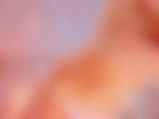 Live cam show with MeowthLilu - Skinny on Chatstar