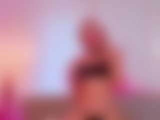 Live cam show with MeowthLilu - Spank on Camsoda