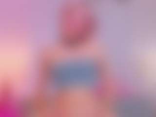Live cam show with MeowthLilu - Skinny on Camsoda