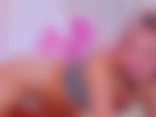 Live cam show with MeowthLilu - Cowgirl on AdultVida.com