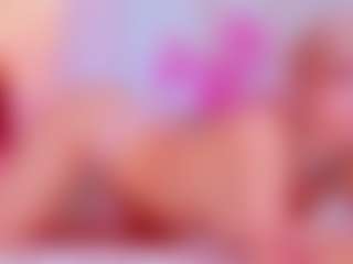 Live cam show with MeowthLilu - Fingers on Camsoda