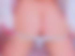 Live cam show with MeowthLilu - HD on Camsoda