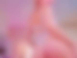 Live cam show with MeowthLilu - Skinny on Camsoda