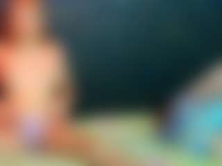 Live cam show with monserrattMast - Average on Camsoda