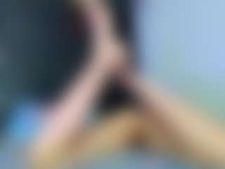 Live cam show with monserrattMast - Gray Eyes on SxyPornLive