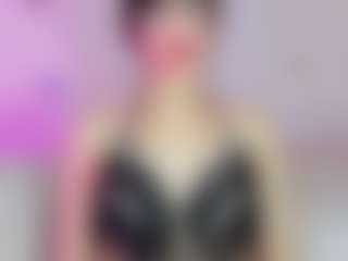 Live cam show with Tati-Gill - Small Tits on makecum.org