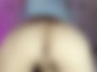 Live cam show with Tati-Gill - Brown Eyes on Soda Cam