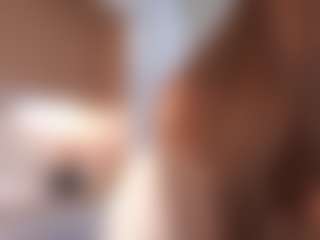 Bella's Live Sex Cam Show