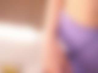 Bella's Live Sex Cam Show