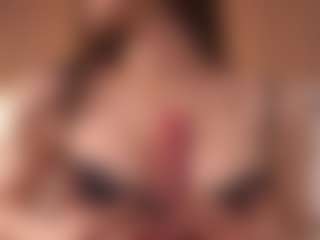 Bella's Live Sex Cam Show