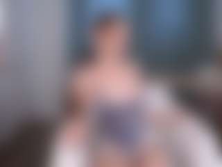 Bella's Live Sex Cam Show