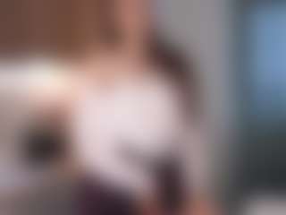 Bella's Live Sex Cam Show