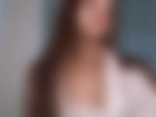 Bella's Live Sex Cam Show