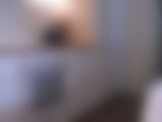 Bella's Live Sex Cam Show