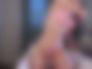Bella's Live Sex Cam Show