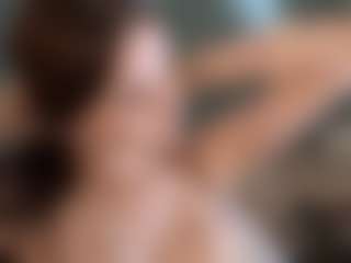 Bella's Live Sex Cam Show