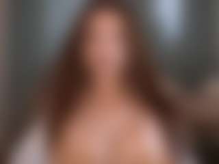 Bella's Live Sex Cam Show