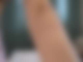 Bella's Live Sex Cam Show