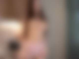 Bella's Live Sex Cam Show