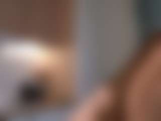 Bella's Live Sex Cam Show