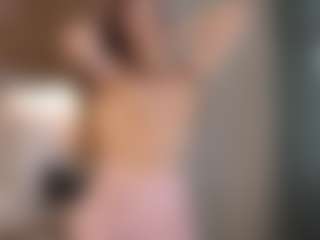 Bella's Live Sex Cam Show