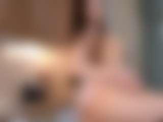 Bella's Live Sex Cam Show