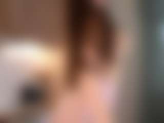 Bella's Live Sex Cam Show