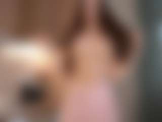 Bella's Live Sex Cam Show