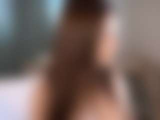Bella's Live Sex Cam Show