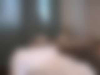 Bella's Live Sex Cam Show