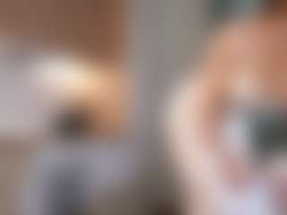 Bella's Live Sex Cam Show