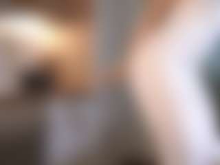 Bella's Live Sex Cam Show