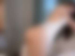 Bella's Live Sex Cam Show