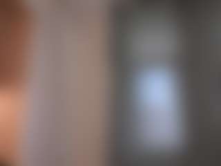 Bella's Live Sex Cam Show