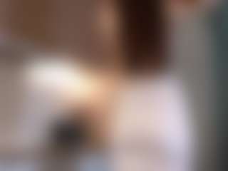 Bella's Live Sex Cam Show