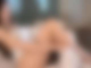 Bella's Live Sex Cam Show
