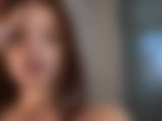 Bella's Live Sex Cam Show