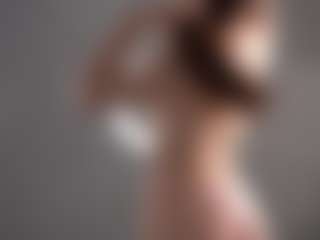 Bella's Live Sex Cam Show