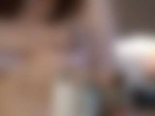 Bella's Live Sex Cam Show