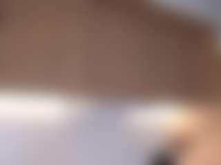 Bella's Live Sex Cam Show