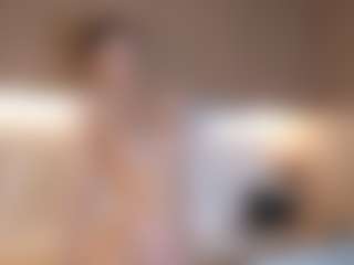 Bella's Live Sex Cam Show