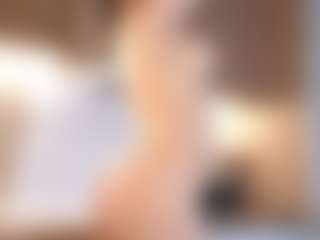 Bella's Live Sex Cam Show