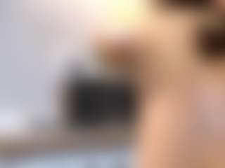 Bella's Live Sex Cam Show